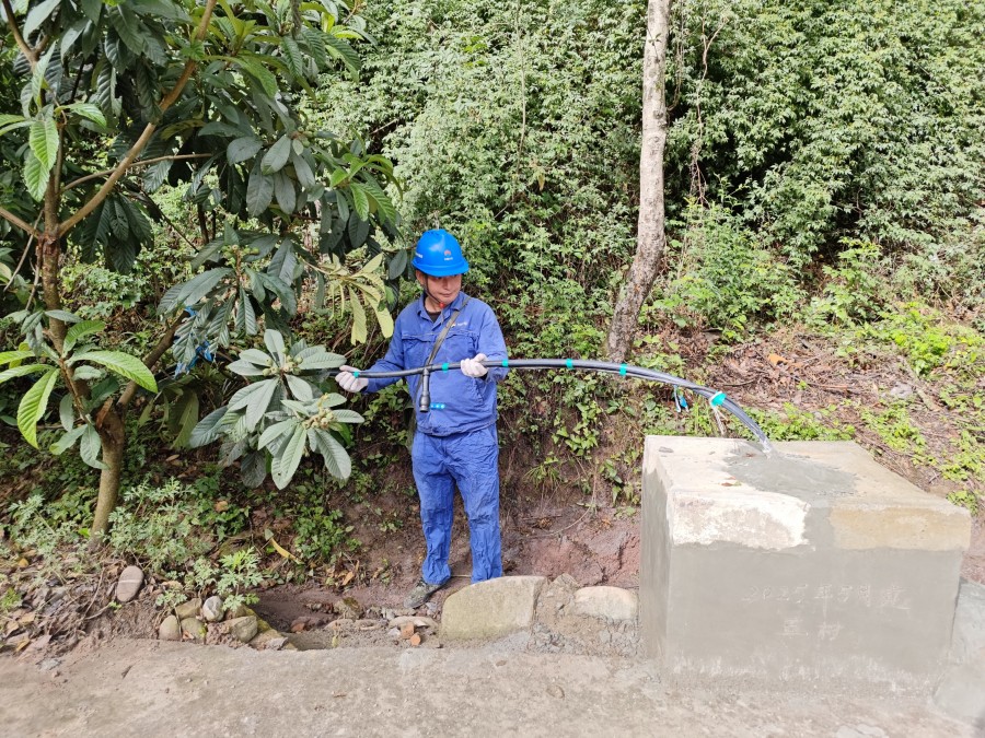 3圖為:幫助村社尋找新水源并成功抽水